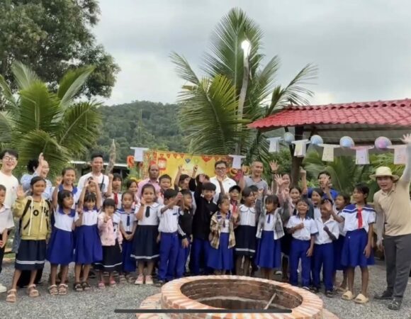 Gửi tặng quà Trung Thu cho các bé học sinh khó khăn ở Bình Thuận (04.10 – 05.20.2025)