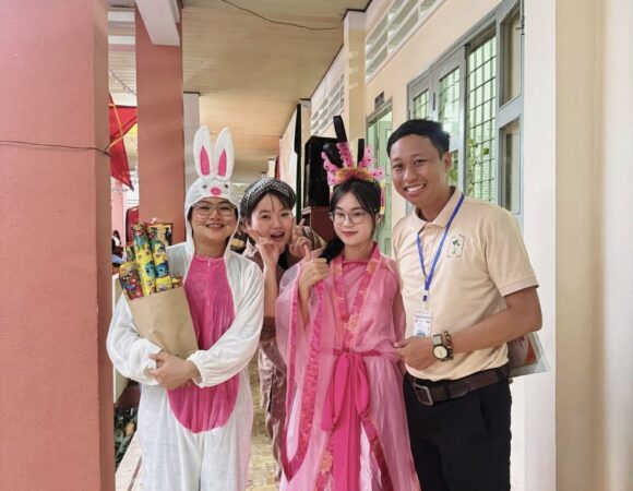 Trung Thu Cho Em – Tổ chức Đêm Hội Trăng Rằm cho học sinh trường tiểu học Ấp Bắc, Tiền Giang (04.10 – 05.10.2025)